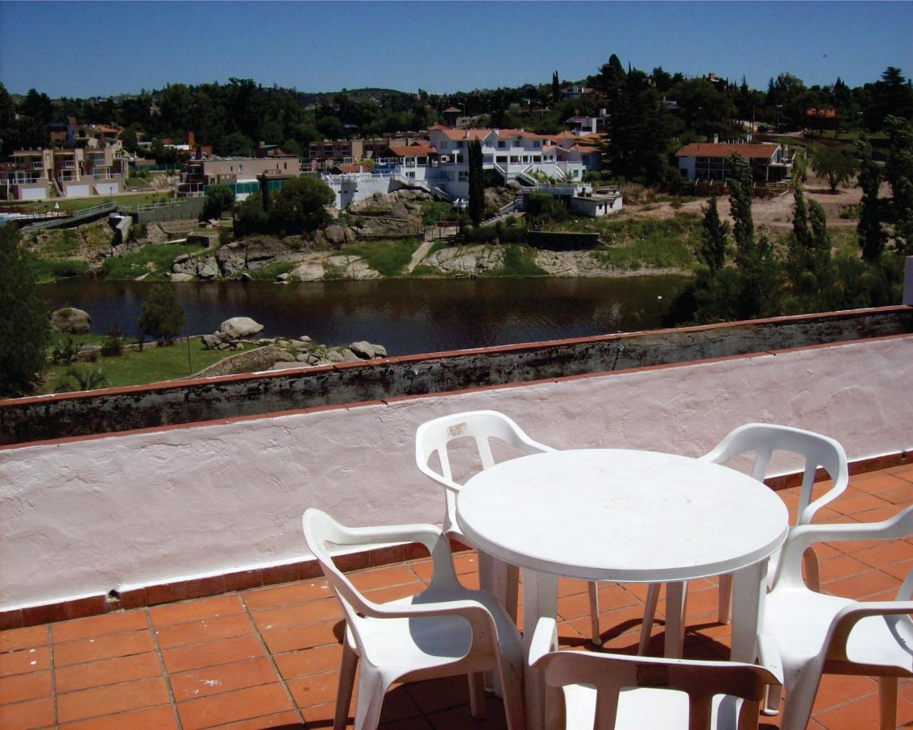 Departamentos Carlos Paz Bajada Al Lago Βίλα Κάρλος Παζ Εξωτερικό φωτογραφία