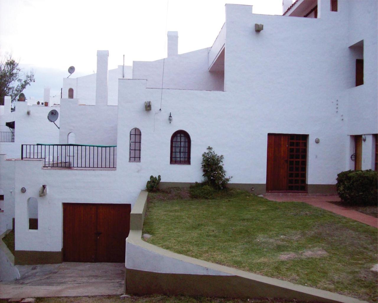Departamentos Carlos Paz Bajada Al Lago Βίλα Κάρλος Παζ Εξωτερικό φωτογραφία