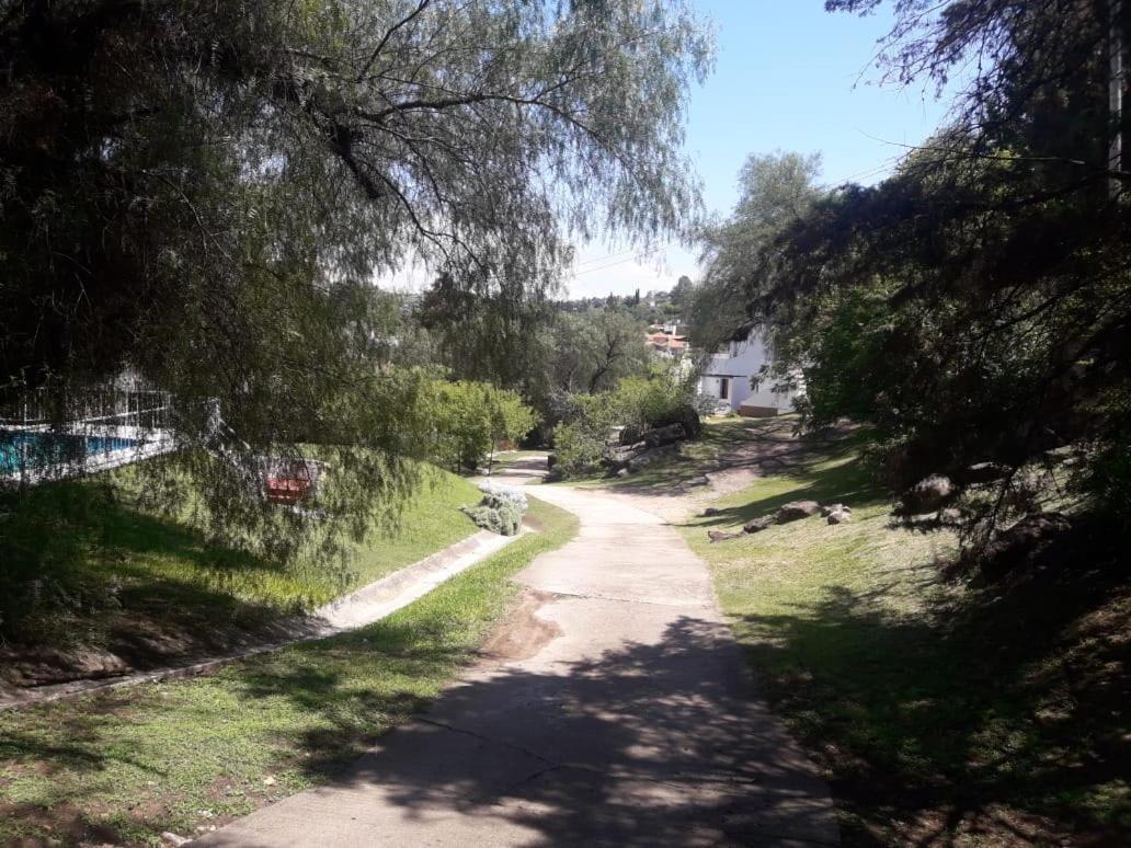 Departamentos Carlos Paz Bajada Al Lago Βίλα Κάρλος Παζ Εξωτερικό φωτογραφία