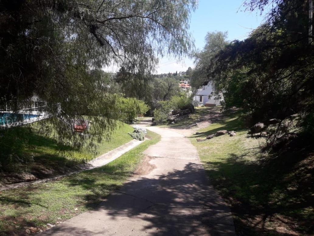 Departamentos Carlos Paz Bajada Al Lago Βίλα Κάρλος Παζ Εξωτερικό φωτογραφία
